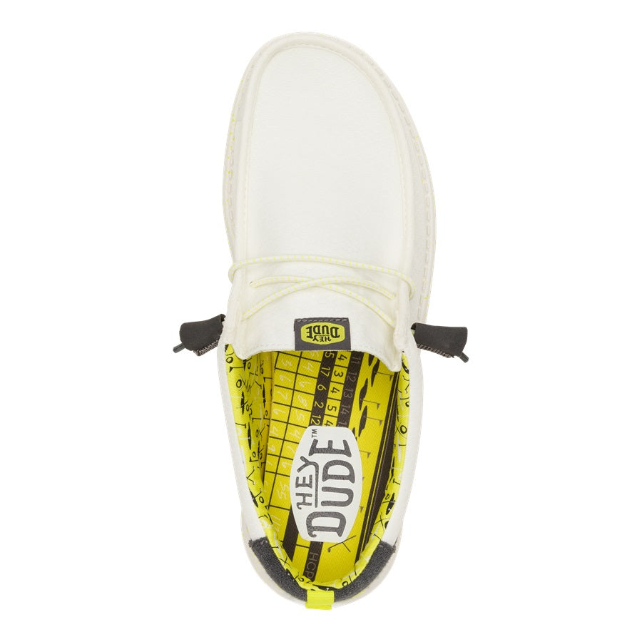 Breathable White Sneakers with Elastic Laces for Travel | Wally Backswing