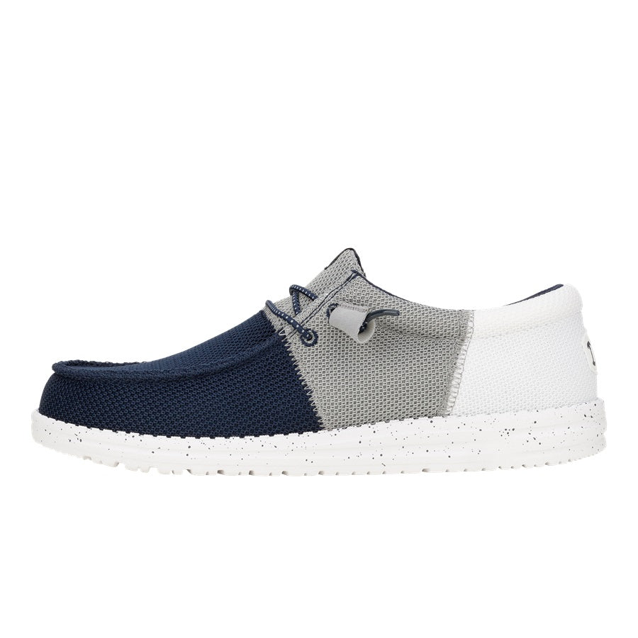 Slip-On Mesh Sneakers with Elastic Laces for Travel | Wally Tri Varsity