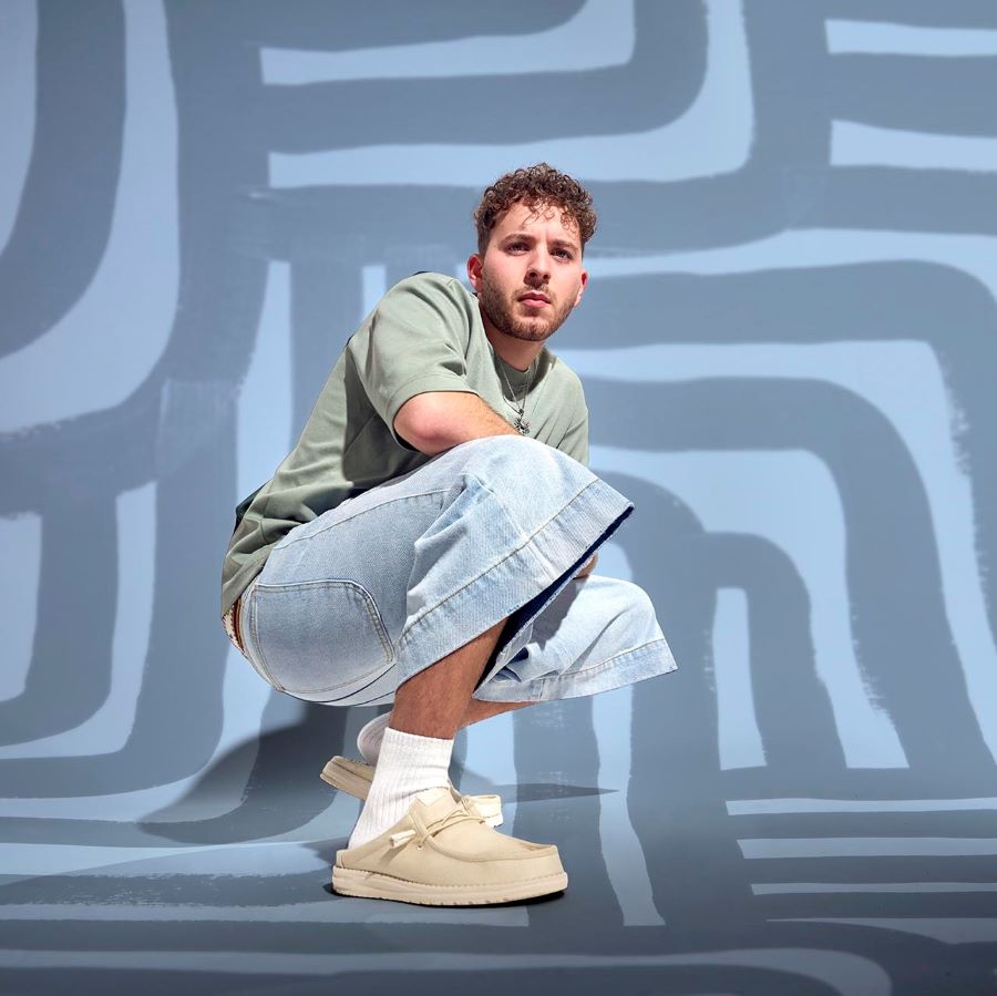 Stretch Canvas Slip-On Shoes for Travel & Comfort | Wally Slip
