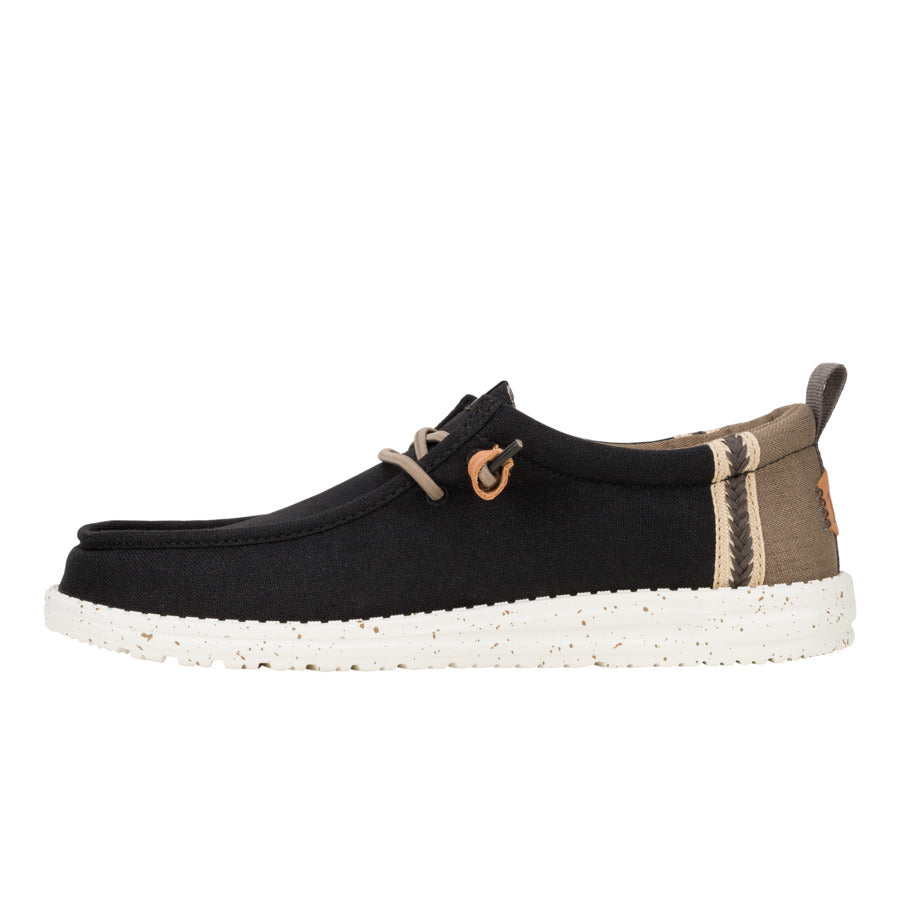 Comfortable Linen Travel Shoes with Leather Tassels | Wally Craft